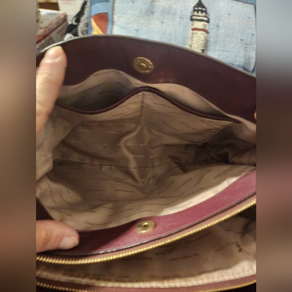 MICHAEL KORS LEATHER SHOULDER CROSSBODY BAG - Picture 7 of 10